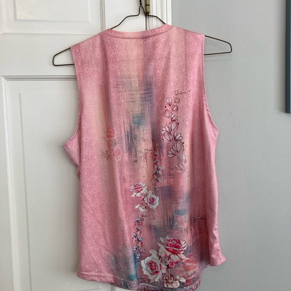 Floral Pink Sleeveless Top - Picture 3 of 4